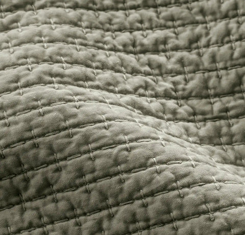 Signature Textured Stitch Quilt Sageleaf