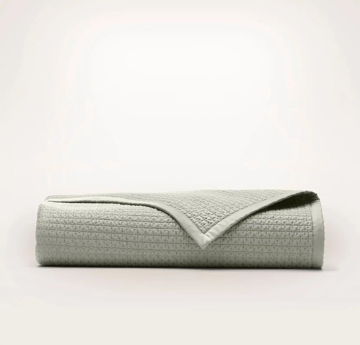 Signature Textured Stitch Quilt Sageleaf