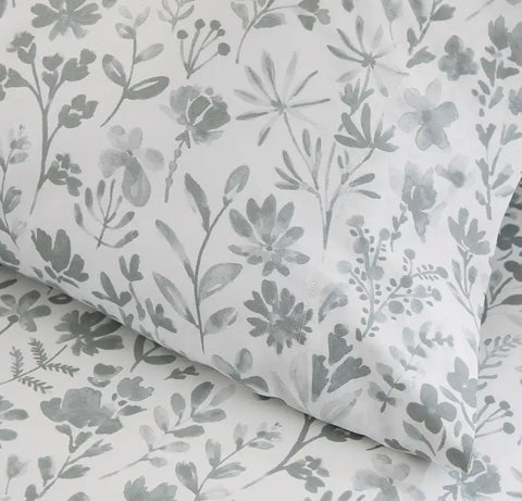 Signature Hemmed Fabric Swatch Shore Botanical