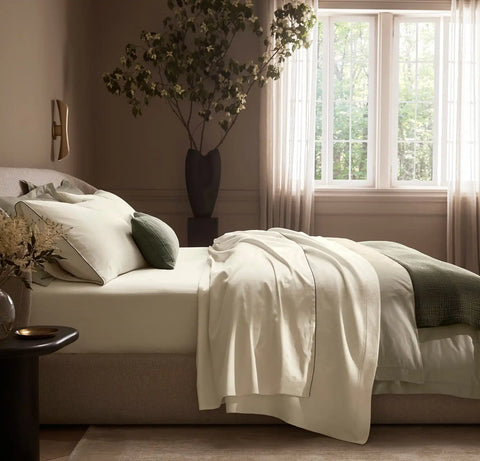 Signature Embellished Pillowcase Set Cream/Olivine Piped Edge