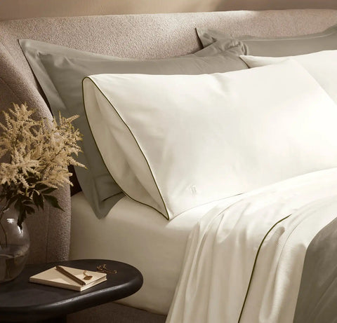 Signature Embellished Pillowcase Set Cream/Olivine Piped Edge