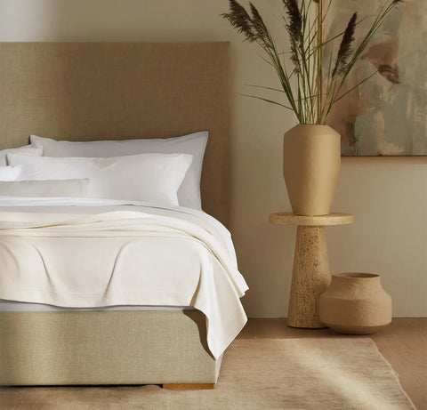 Essential Bed Blanket Cream
