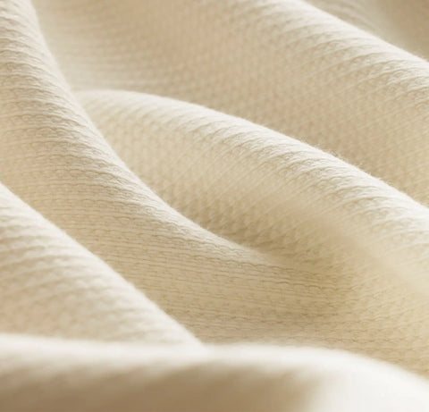 Essential Bed Blanket Cream