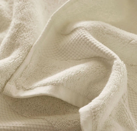 Plush Bath Towel Cream