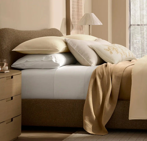 Essential Bed Blanket Honey