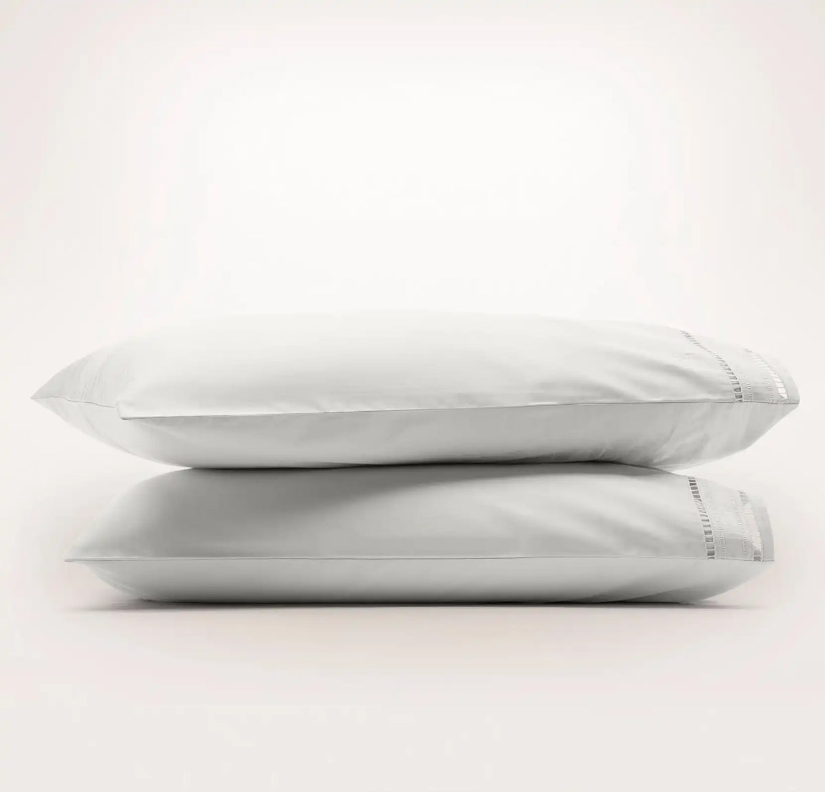 Signature Embellished Pillowcase Set Mist/Mist Ladder Stitch