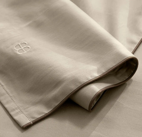 Signature Embellished Sheet Set Oak/Walnut Piped Edge