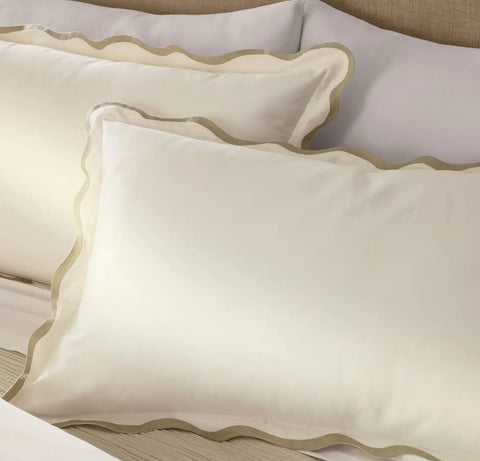 Signature Embellished Duvet Set Cream/Sand Curved Edge