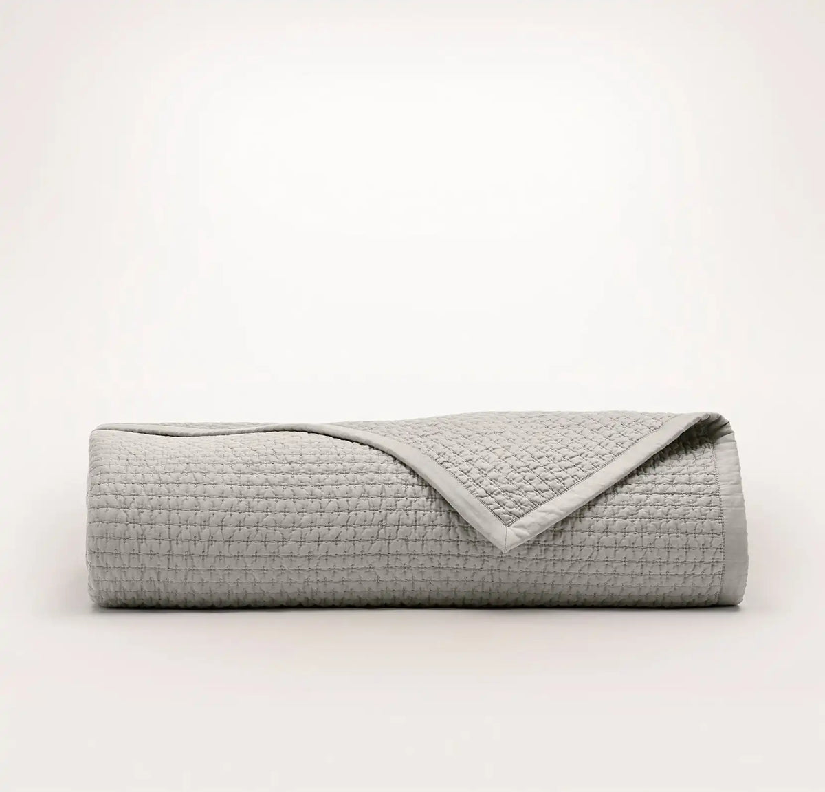 Signature Textured Stitch Quilt Pewter