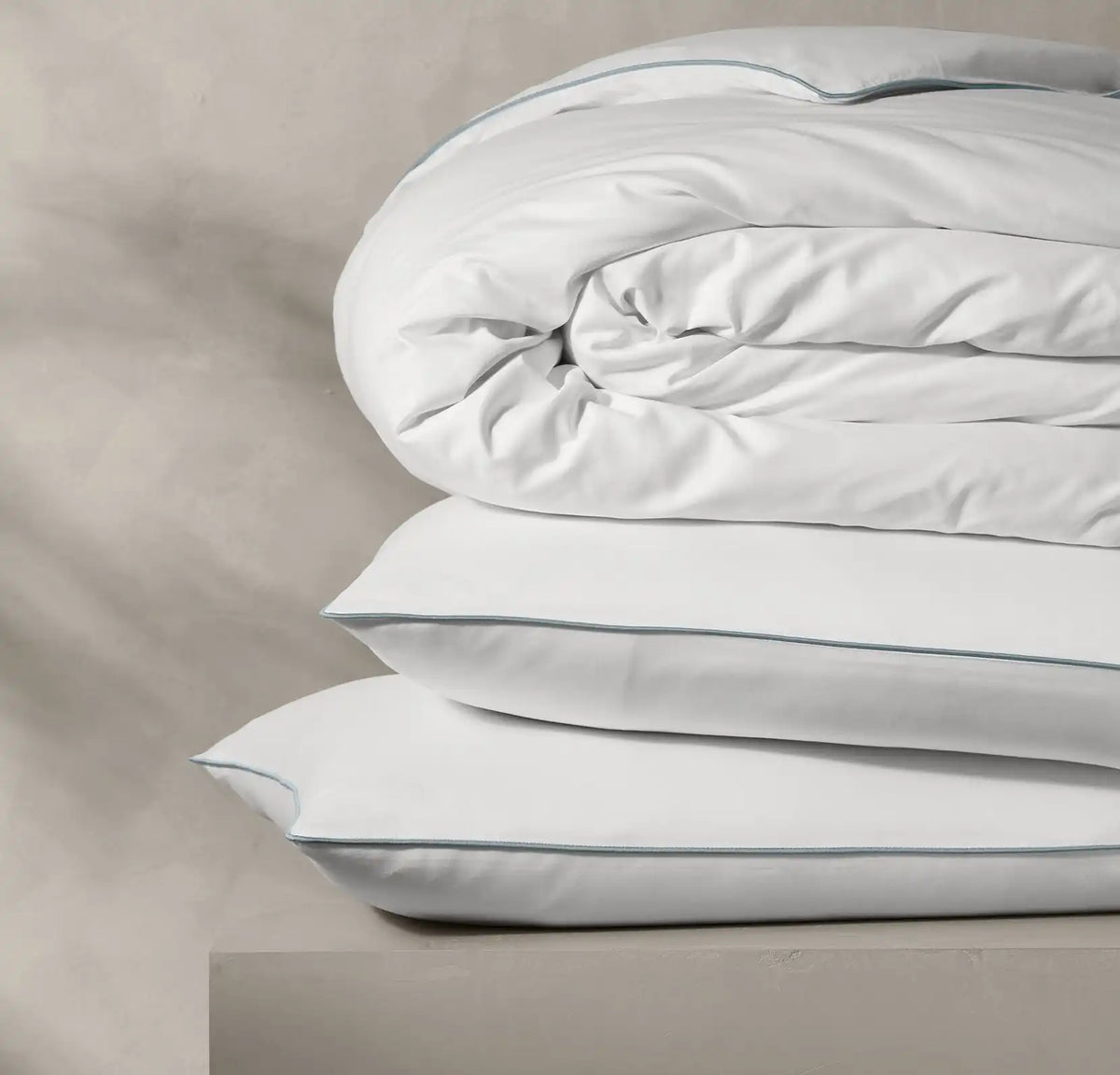 Reserve Embellished Duvet Set White/Bluestone Piped Edge