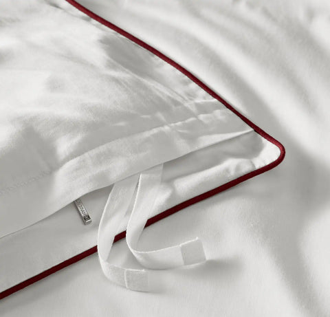 Signature Embellished Duvet Set White/Holly Piped Edge