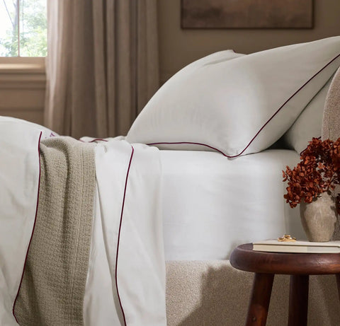 Signature Embellished Duvet Set White/Holly Piped Edge