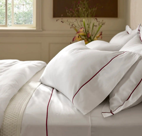Signature Embellished Pillowcase Set White/Holly Embroidered