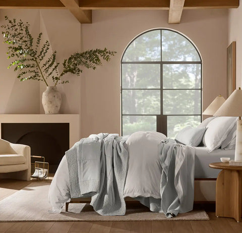 Signature Embellished Duvet Set White/White Curved Edge