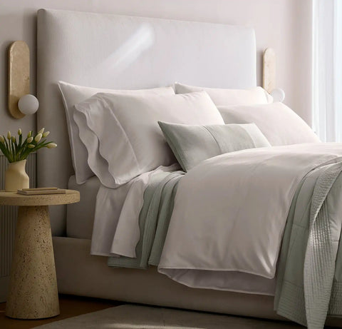 Signature Embellished Sheet Set White/White Curved Edge
