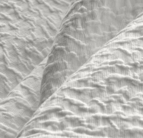 Dappled Vela Classic Coverlet White