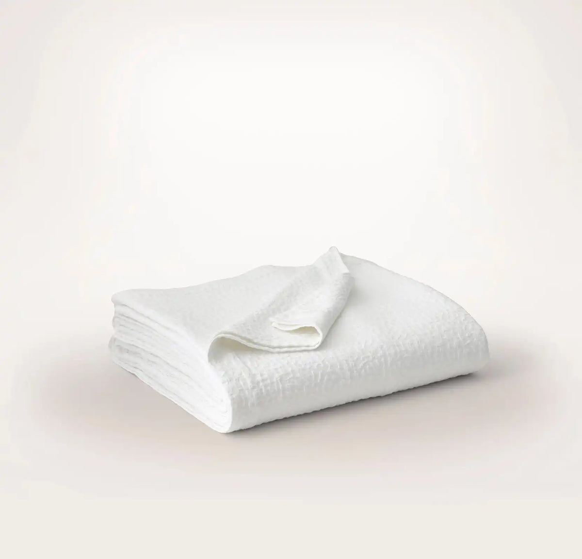 Dappled Vela Classic Coverlet White