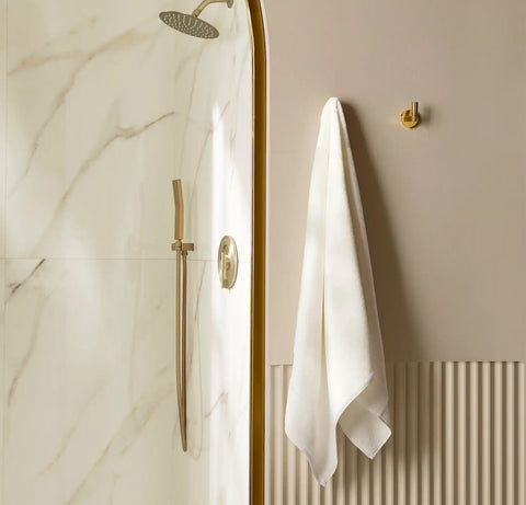 Plush Bath Towel White