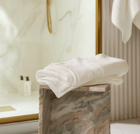 Plush Bath Towel White