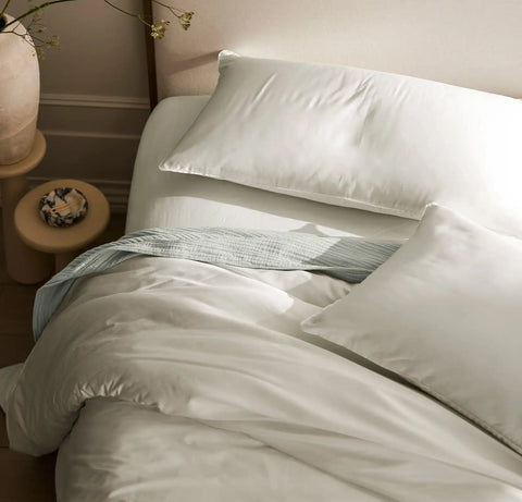 Signature Comforter Set White
