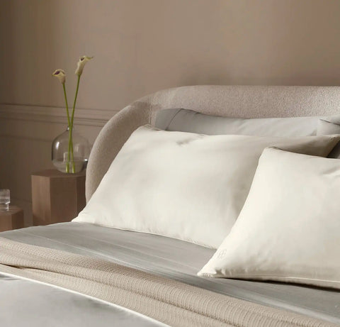 Signature Embellished Duvet Set Cream/Cream Piped Edge