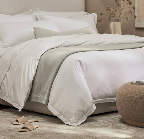 Signature Hemmed Duvet Set White/Pewter Delicate Stripe