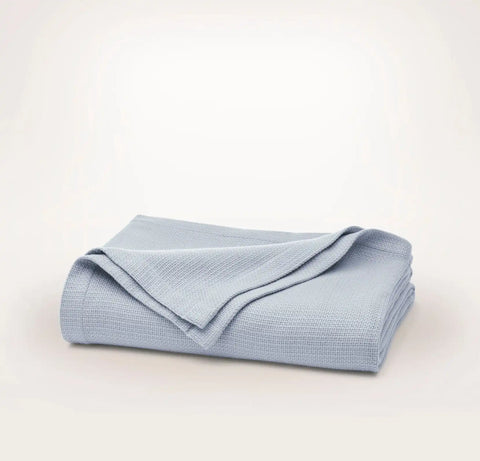 Lightweight Bed Blanket Hydrangea