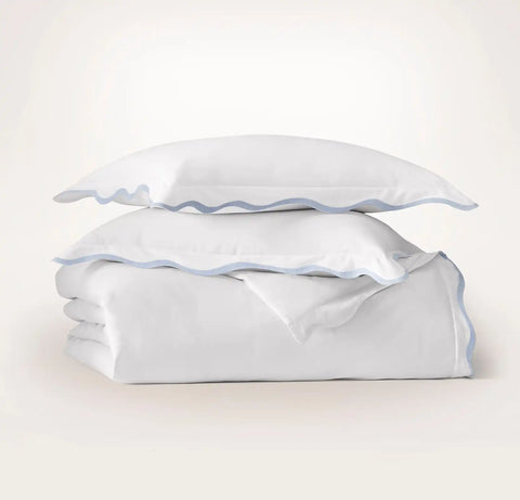 Signature Embellished Duvet Set White/Hydrangea Curved Edge