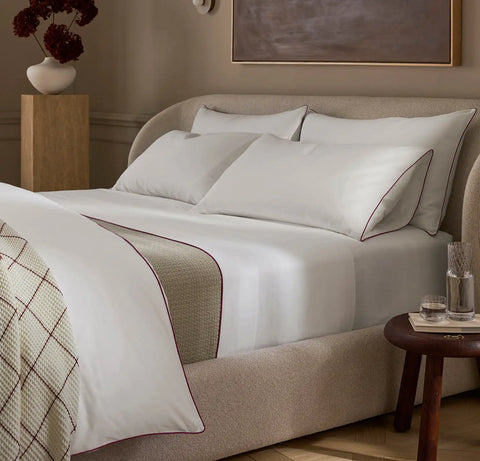 Signature Embellished Sheet Set White/Holly Piped Edge