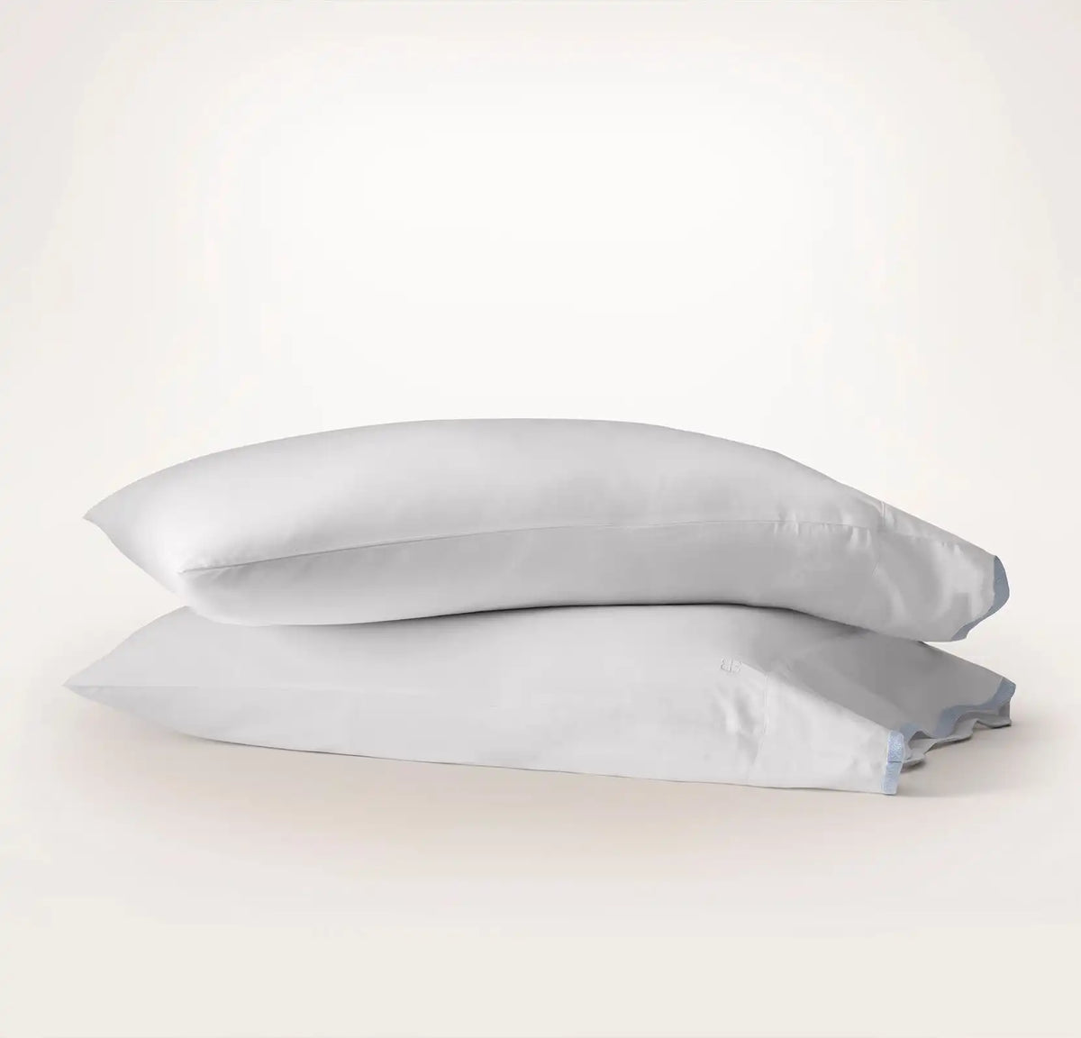 Signature Embellished Pillowcase Set White/Hydrangea Curved Edge