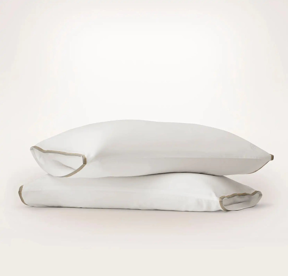Signature Embellished Pillowcase Set White/Pewter/Oak Trielle